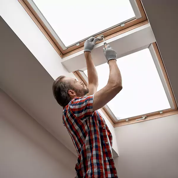 Why Santee, CA Homeowners Choose Roofing Work Experts for Skylight Repair?